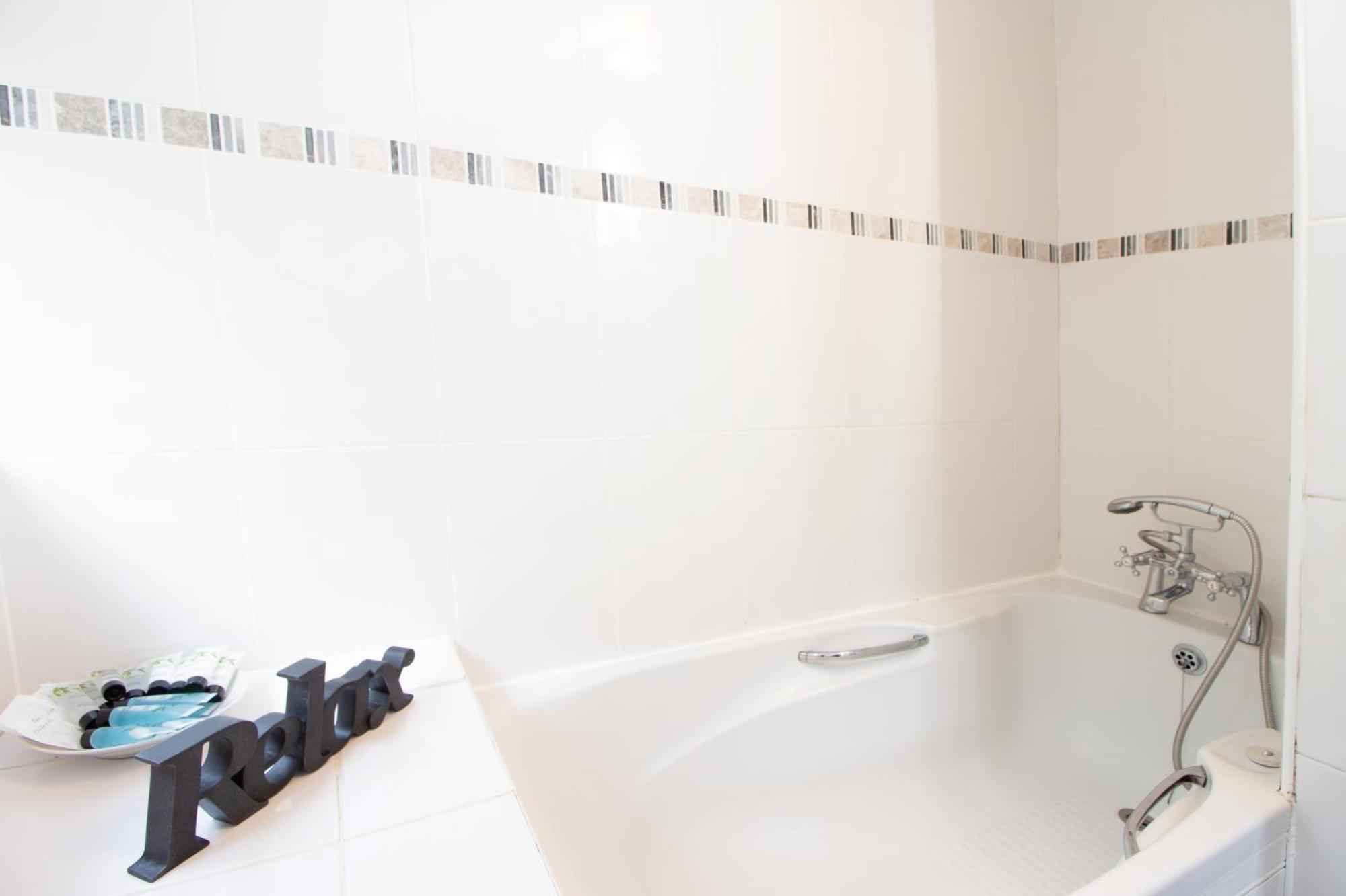 Raleigh Gf - Ground Floor 1 Bed Georgian Flat In The City Centre Free Parking And Wifi إكزيتر المظهر الخارجي الصورة